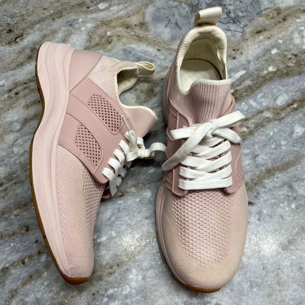 Tory Burch T Sock Runner Sneaker in Medowsweet Women’s size 10.5